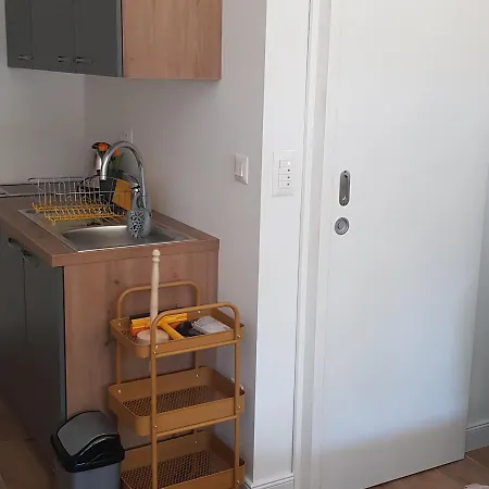 Sweet Little Apartment *